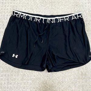 Under Armour Shorts; Black